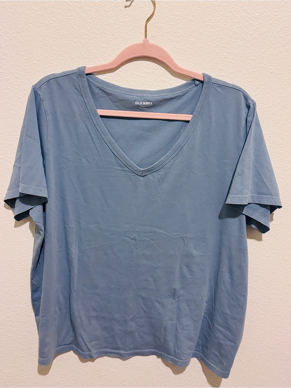 Old Navy V-Neck Tee in Dusty Blue
